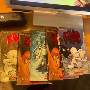 Bone 1,9,9,3 and amulet  escape from Lucien